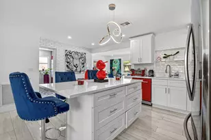 449 SW 4th Ave, Boynton Beach, FL 33435 - Photo 11