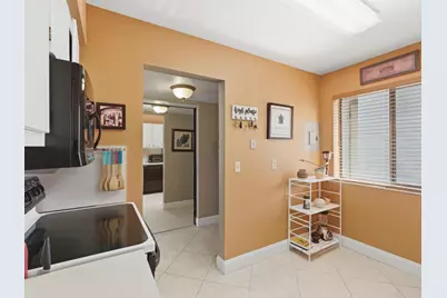 4100 Tivoli Court #301, Lake Worth, FL 33467 - Photo 9