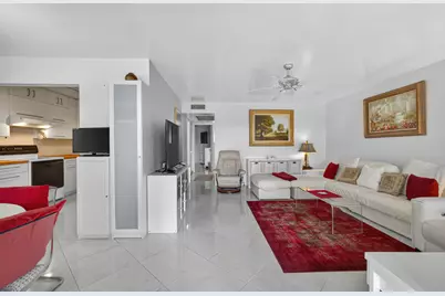 114 Somerset F, West Palm Beach, FL 33417 - Photo 1