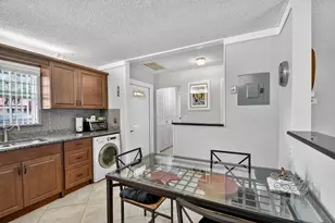 165 Amherst Ln, Lake Worth, FL 33467 - Photo 3