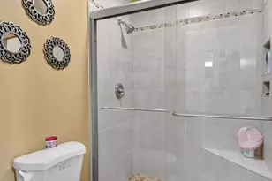 165 Amherst Ln, Lake Worth, FL 33467 - Photo 21