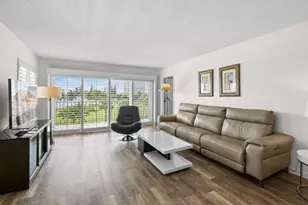 801 Lake Shore Dr, West Palm Beach, FL 33403 - Photo 3