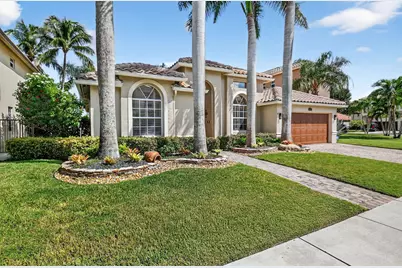 9946 Coronado Lake Drive, Boynton Beach, FL 33437 - Photo 3