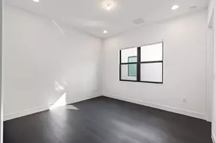 8258 Essex Country Clb Dr, Boca Raton, FL 33434 - Photo 31