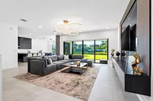 8258 Essex Country Clb Dr, Boca Raton, FL 33434 - Photo 5