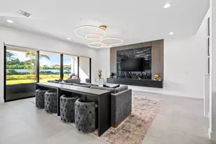 8258 Essex Country Clb Dr, Boca Raton, FL 33434 - Photo 11