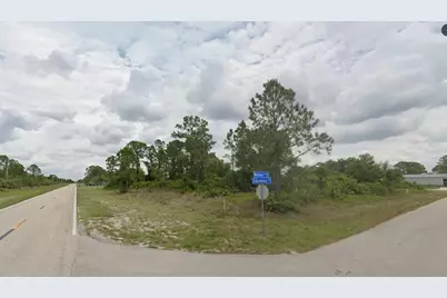 627 Columbus Boulevard S, Lehigh Acres, FL 33974 - Photo 9