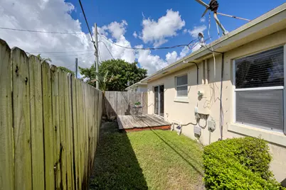 416 Circle Drive S, Boynton Beach, FL 33435 - Photo 17