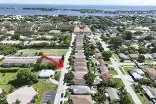 416 Circle Dr S, Boynton Beach, FL 33435 - Photo 21