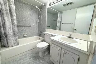 2002 Ellsemere A, Deerfield Beach, FL 33442 - Photo 13