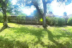 2216 Seagrape Cir, Pompano Beach, FL 33066 - Photo 19