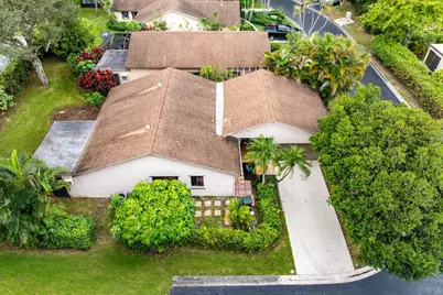 2216 Seagrape Circle, Pompano Beach, FL 33066 - Photo 23