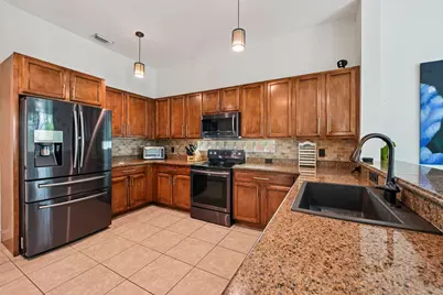 553 Gazetta Way, West Palm Beach, FL 33413 - Photo 13