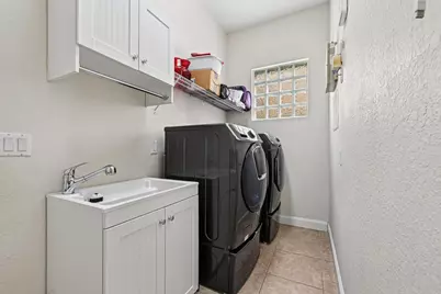 553 Gazetta Way, West Palm Beach, FL 33413 - Photo 17