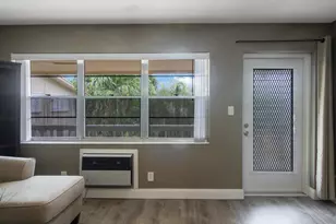 98 Bedford D, West Palm Beach, FL 33417 - Photo 9