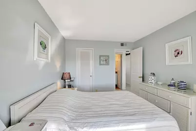 24 Chatham A, West Palm Beach, FL 33417 - Photo 11