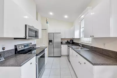 7123 Via Genova, Delray Beach, FL 33446 - Photo 11