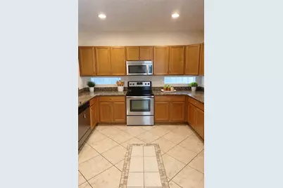 870 Gazetta Way, West Palm Beach, FL 33413 - Photo 17