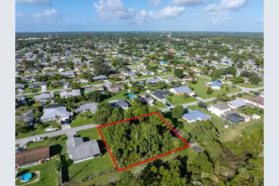 441 SE Galleon Lane, Port Saint Lucie, FL 34983 - Photo 3