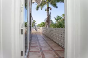 131 N Golfview Rd, Lake Worth Beach, FL 33460 - Photo 5