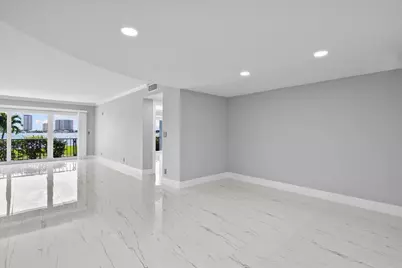 3040 Lake Shore Drive #101, West Palm Beach, FL 33404 - Photo 9