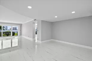 3040 Lake Shore Dr, Riviera Beach, FL 33404 - Photo 9