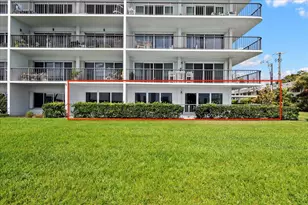 3040 Lake Shore Dr, Riviera Beach, FL 33404 - Photo 33