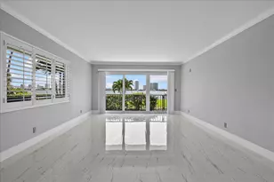 3040 Lake Shore Dr, Riviera Beach, FL 33404 - Photo 11