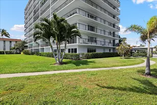 3040 Lake Shore Dr, Riviera Beach, FL 33404 - Photo 31