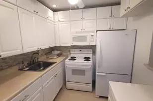 201 Coventry I, West Palm Beach, FL 33417 - Photo 5