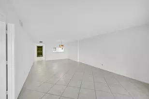 4725 Lucerne Lakes Blvd E, Lake Worth, FL 33467 - Photo 13