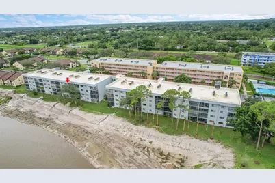 4725 Lucerne Lakes Boulevard E #411, Lake Worth, FL 33467 - Photo 3