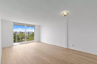 480 Executive Center Drive #5i, West Palm Beach, FL 33401 - Photo 5