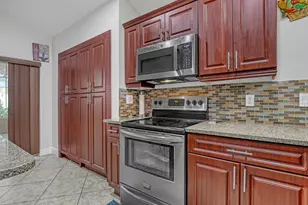 5135 Foxhall Pl, West Palm Beach, FL 33417 - Photo 19