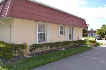 570 Laconia Circle, Lake Worth, FL 33467 - Photo 13