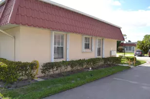 570 Laconia Cir, Lake Worth, FL 33467 - Photo 13
