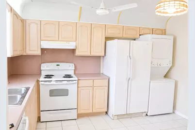 570 Laconia Circle, Lake Worth, FL 33467 - Photo 7