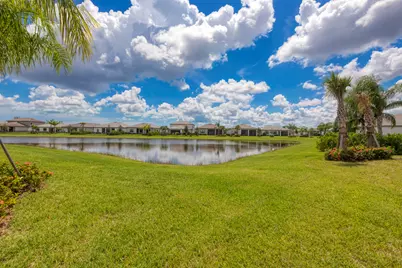 833 SE Courances Drive, Port Saint Lucie, FL 34984 - Photo 5