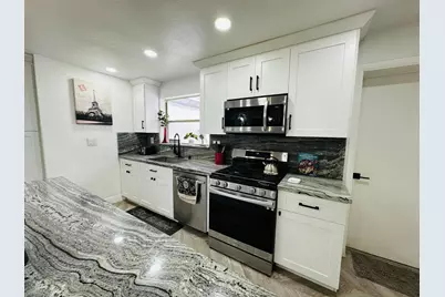 1865 W Chatham Road, West Palm Beach, FL 33415 - Photo 9