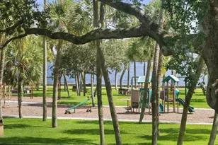 421 S Lakeside Dr, Lake Worth Beach, FL 33460 - Photo 25