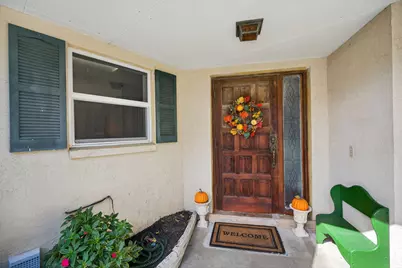 8011 45th Way N, Palm Beach Gardens, FL 33418 - Photo 5