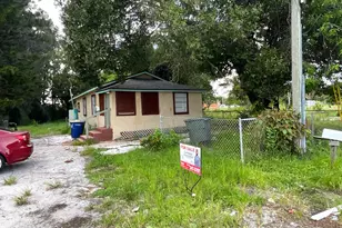 435 N 15th St, Fort Pierce, FL 34950 - Photo 5