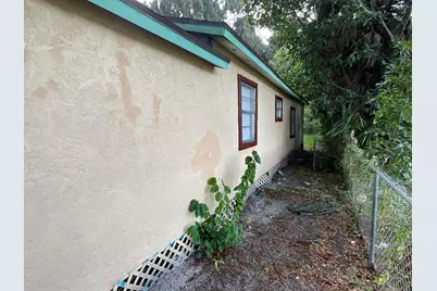 435 N 15th Street, Fort Pierce, FL 34950 - Photo 9