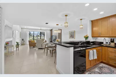 479 Prestwick Circle, Palm Beach Gardens, FL 33418 - Photo 9