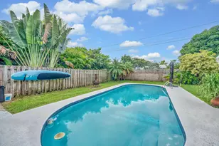 2718 SE Buccaneer Cir, Port Saint Lucie, FL 34952 - Photo 17