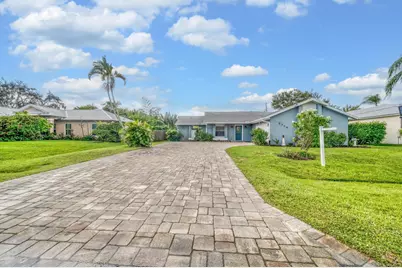 2718 SE Buccaneer Circle, Port Saint Lucie, FL 34952 - Photo 3