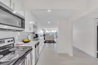 4 Royal Palm Way #601, Boca Raton, FL 33432 - Photo 5