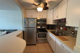 254 Chatham M, West Palm Beach, FL 33417 - Photo 7