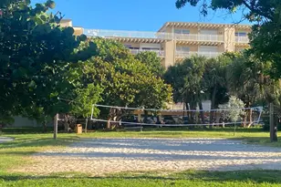 4201 S Ocean Blvd, South Palm Beach, FL 33480 - Photo 5