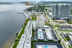 301 Lake Shore Dr, Lake Park, FL 33403 - Photo 31